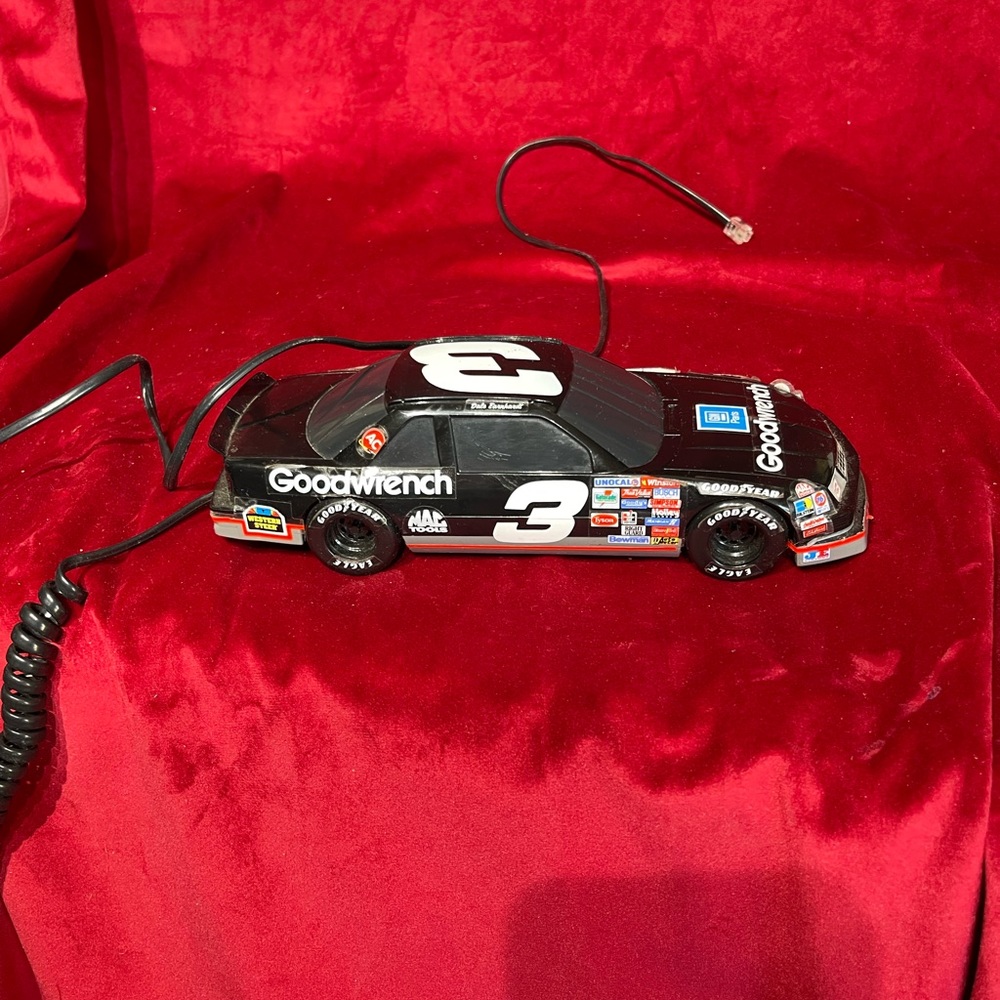 Dale phone, goodwrench #3, collector phone.